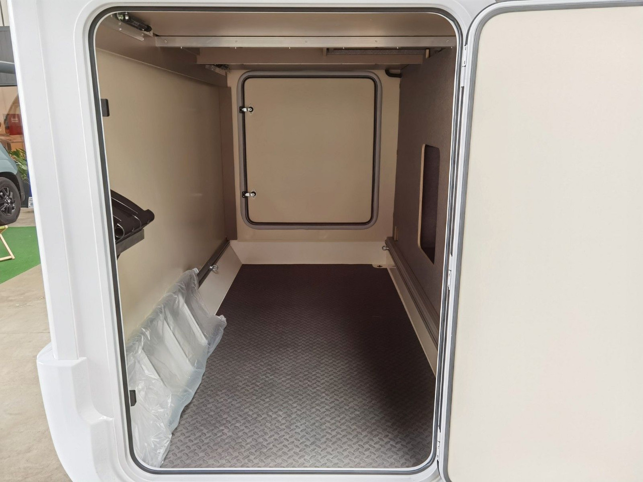 Eura Mobil INTEGRA LINE 720 EB /-2026-/180-8G/ EINZELBETTEN в лизинг Eura Mobil INTEGRA LINE 720 EB /-2026-/180-8G/ EINZELBETTEN: фото 10