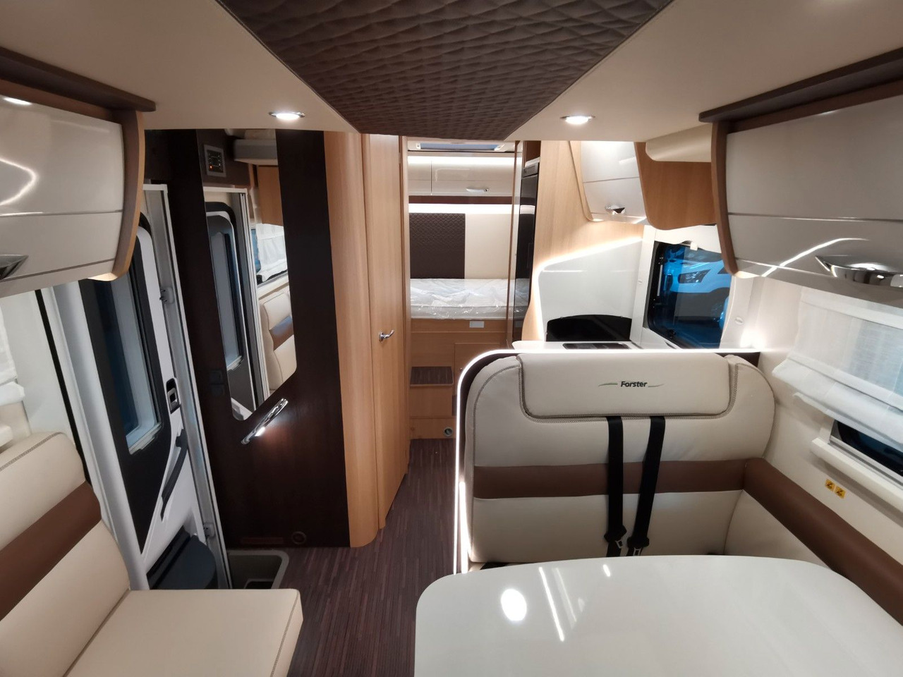 Полуинтегрированный автодом Forster T 699 HB / 140PS / EB - HUBBETT & HECKBETT: фото 22