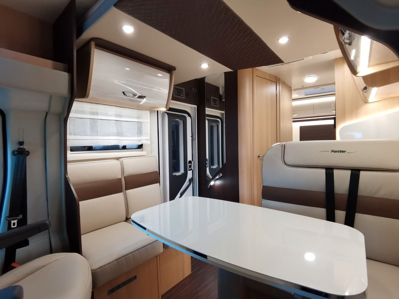 Полуинтегрированный автодом Forster T 699 HB / 140PS / EB - HUBBETT & HECKBETT: фото 12