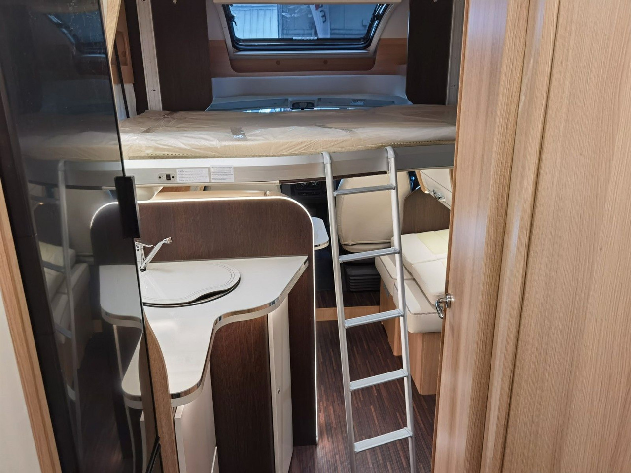 Полуинтегрированный автодом Forster T 699 HB / 140PS / EB - HUBBETT & HECKBETT: фото 21
