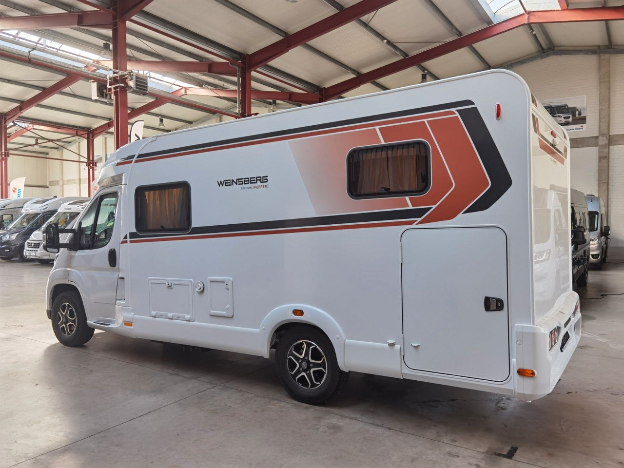 Weinsberg CARACOMPACT 600 MEG EDITION PEPPER / SEITZ-S7 - Полуинтегрированный автодом: фото 5 Weinsberg CARACOMPACT 600 MEG EDITION PEPPER / SEITZ-S7 - Полуинтегрированный автодом: фото 5