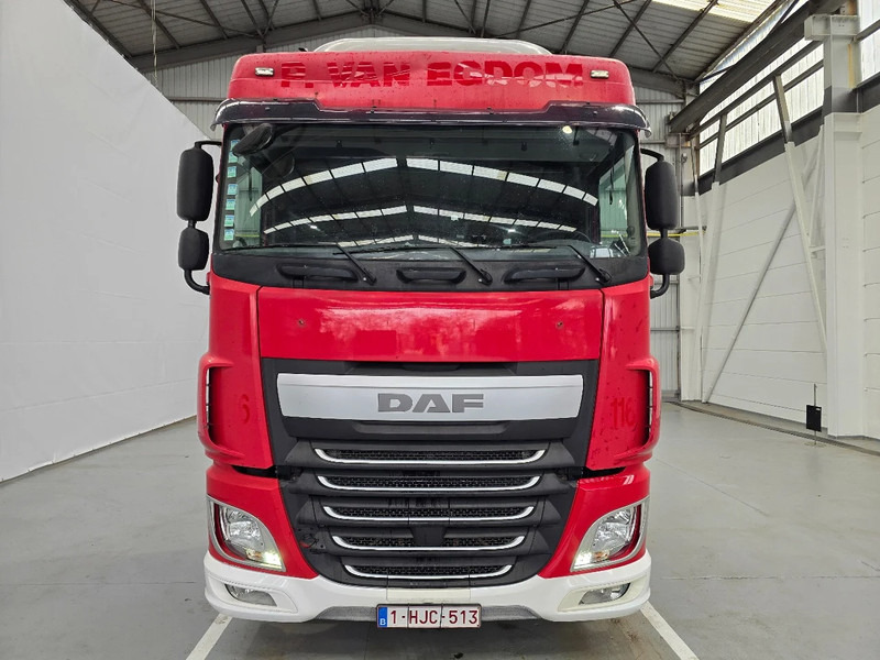 DAF XF 106.460 EURO 6 / RETARDER / PTO / MANUEL / AIRCO - Тягач: фото 2 DAF XF 106.460 EURO 6 / RETARDER / PTO / MANUEL / AIRCO - Тягач: фото 2