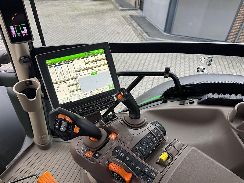 Трактор John Deere 6R215 AP 50KM COMMAND-PRO 2024!!!: фото 9 Трактор John Deere 6R215 AP 50KM COMMAND-PRO 2024!!!: фото 9