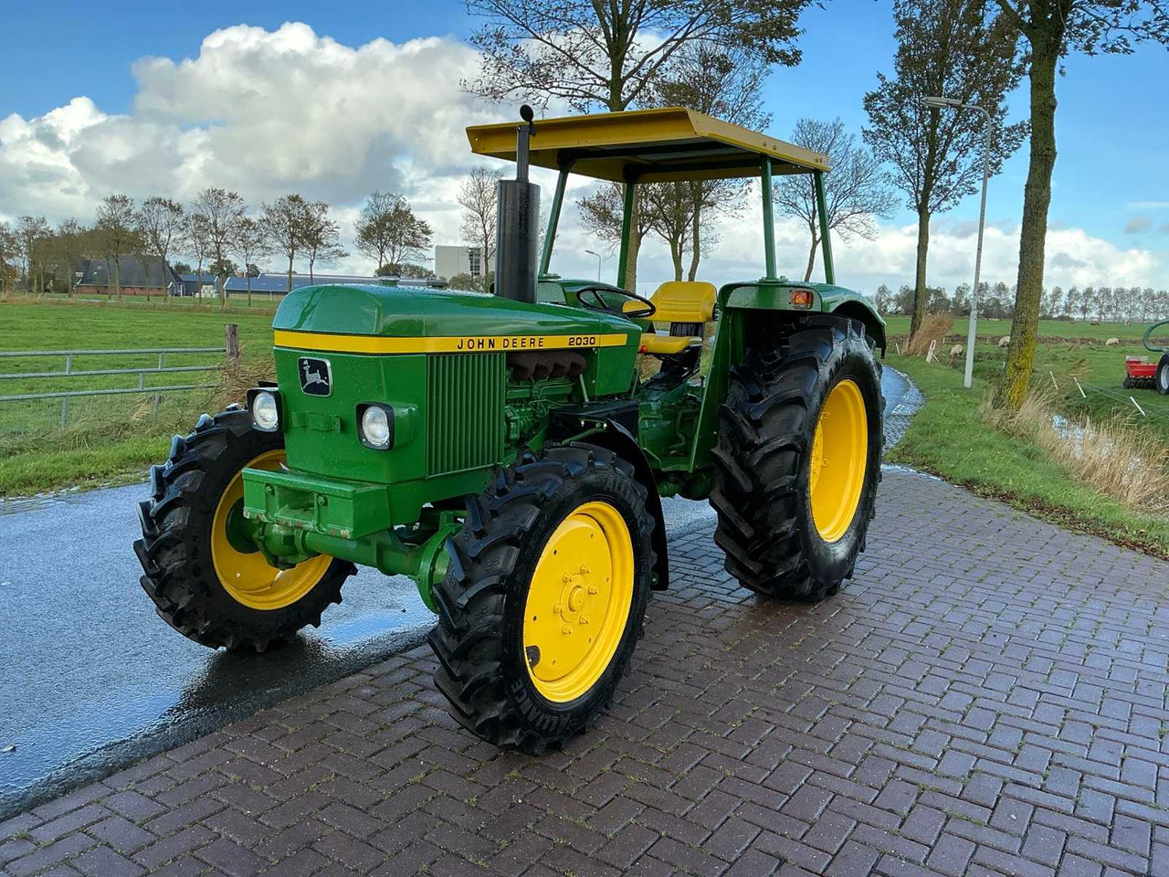 1977 JOHN DEERE 2030S ALL-WHEEL DRIVE FARM TRACTOR - Трактор: фото 3 1977 JOHN DEERE 2030S ALL-WHEEL DRIVE FARM TRACTOR - Трактор: фото 3