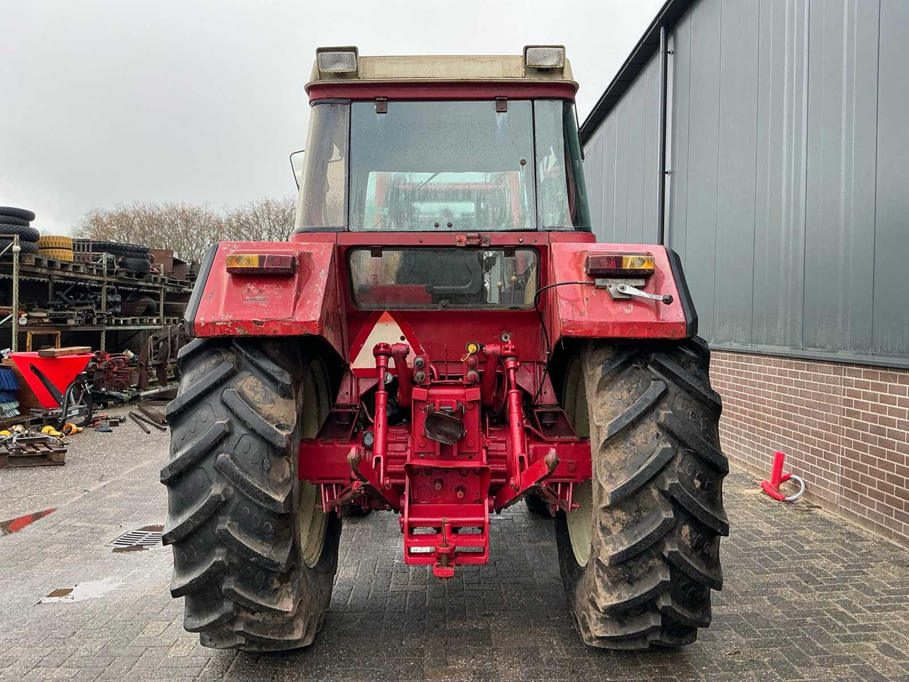 1982 INTERNATIONAL HARVESTER 845 XL ALL-WHEEL DRIVE FARM TRACTOR - Трактор: фото 5 1982 INTERNATIONAL HARVESTER 845 XL ALL-WHEEL DRIVE FARM TRACTOR - Трактор: фото 5