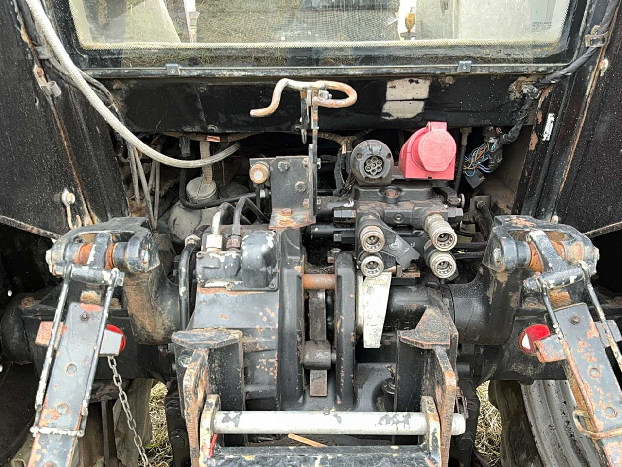 Трактор 1990 CASE INTERNATIONAL 5130 ALL-WHEEL DRIVE FARM TRACTOR: фото 18 Трактор 1990 CASE INTERNATIONAL 5130 ALL-WHEEL DRIVE FARM TRACTOR: фото 18