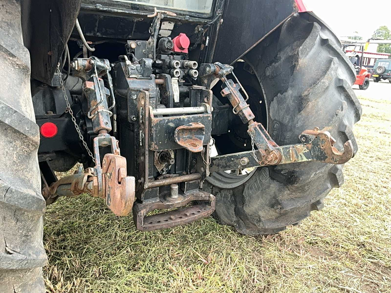 Трактор 1990 CASE INTERNATIONAL 5130 ALL-WHEEL DRIVE FARM TRACTOR: фото 17 Трактор 1990 CASE INTERNATIONAL 5130 ALL-WHEEL DRIVE FARM TRACTOR: фото 17