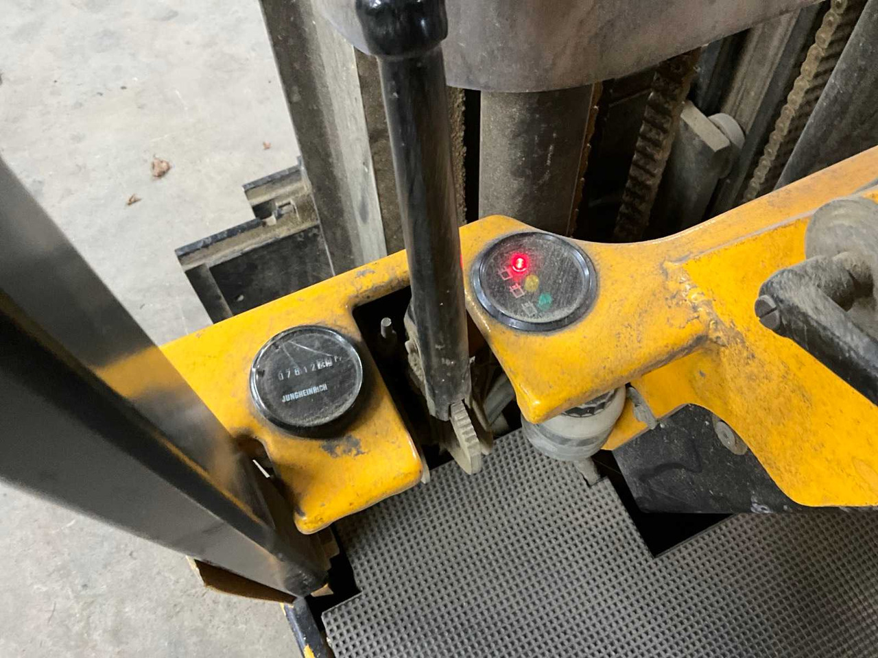 1990 JUNGHEINRICH EF6.0 12.5 FORKLIFT - Вилочный погрузчик: фото 5 1990 JUNGHEINRICH EF6.0 12.5 FORKLIFT - Вилочный погрузчик: фото 5