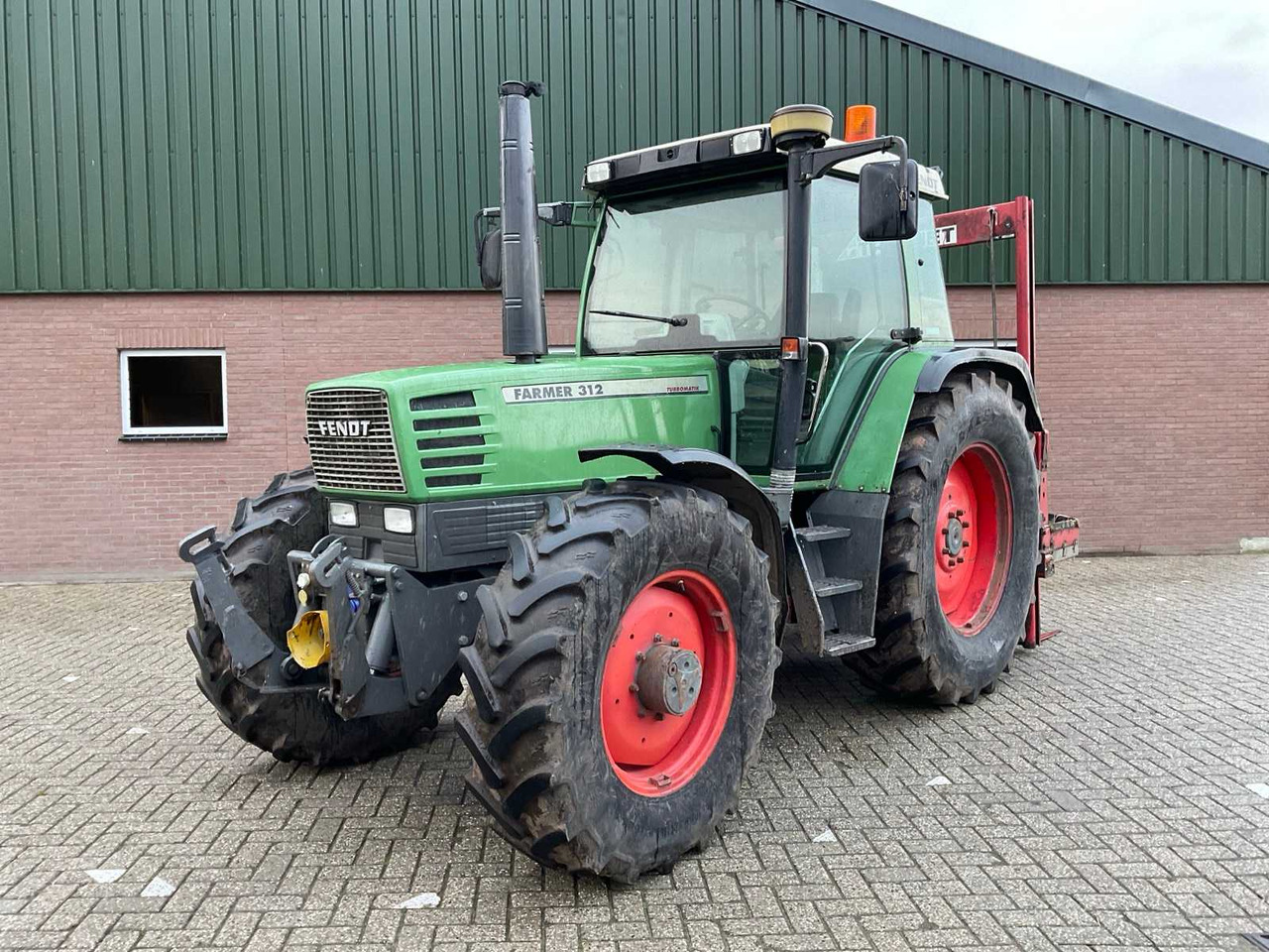 1994 FENDT FARMER 312 TURBOMATIK ALL-WHEEL DRIVE FARM TRACTOR - Трактор: фото 1 1994 FENDT FARMER 312 TURBOMATIK ALL-WHEEL DRIVE FARM TRACTOR - Трактор: фото 1
