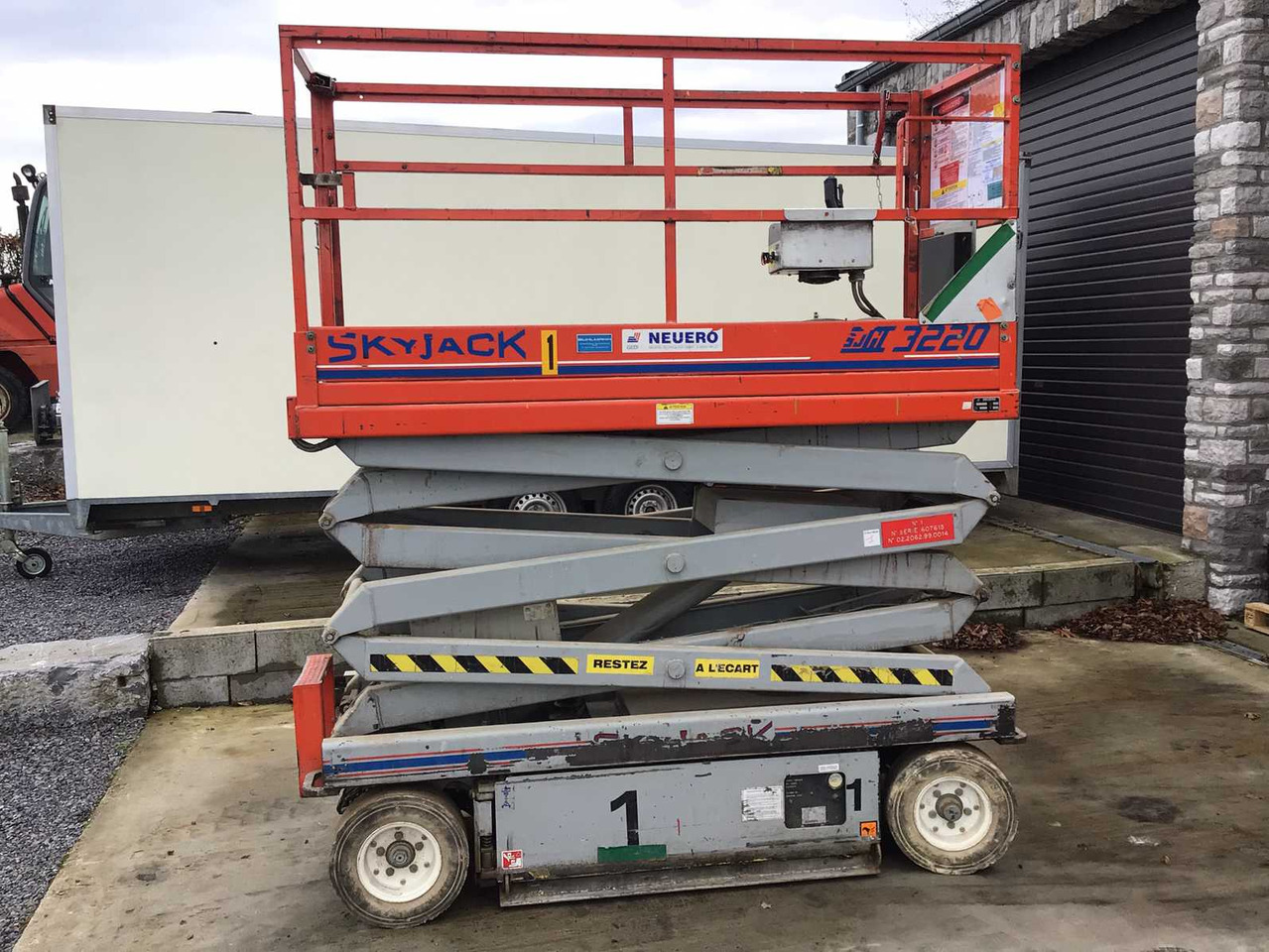 1999 SKYJACK 3220 AERIAL WORK PLATFORM - Подъёмник: фото 2 1999 SKYJACK 3220 AERIAL WORK PLATFORM - Подъёмник: фото 2