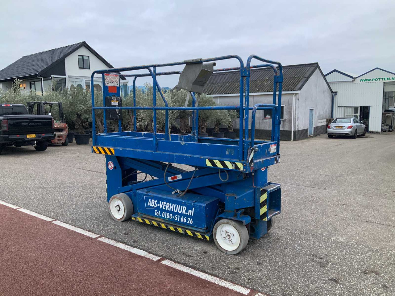 1999 UPRIGHT SL20 AERIAL PLATFORM - Подъёмник: фото 5 1999 UPRIGHT SL20 AERIAL PLATFORM - Подъёмник: фото 5