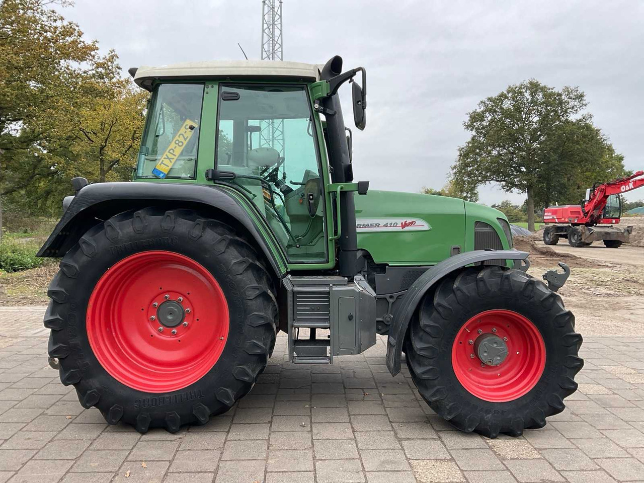 2000 FENDT FARMER 410 VARIO ALL-WHEEL DRIVE FARM TRACTOR - Трактор: фото 4 2000 FENDT FARMER 410 VARIO ALL-WHEEL DRIVE FARM TRACTOR - Трактор: фото 4