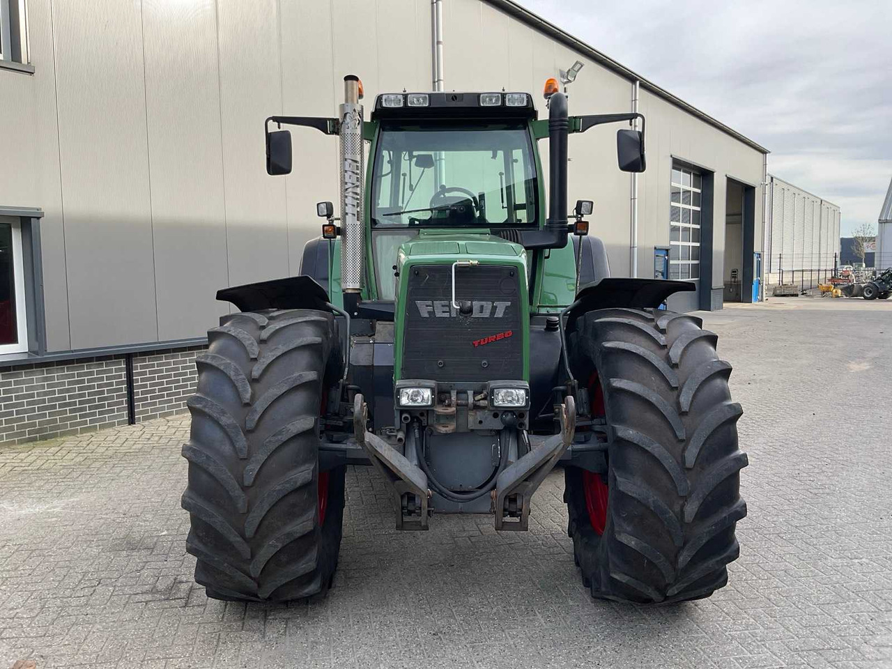 2000 FENDT FAVORIT 816 ALL-WHEEL DRIVE AGRICULTURAL TRACTOR - Трактор: фото 3 2000 FENDT FAVORIT 816 ALL-WHEEL DRIVE AGRICULTURAL TRACTOR - Трактор: фото 3