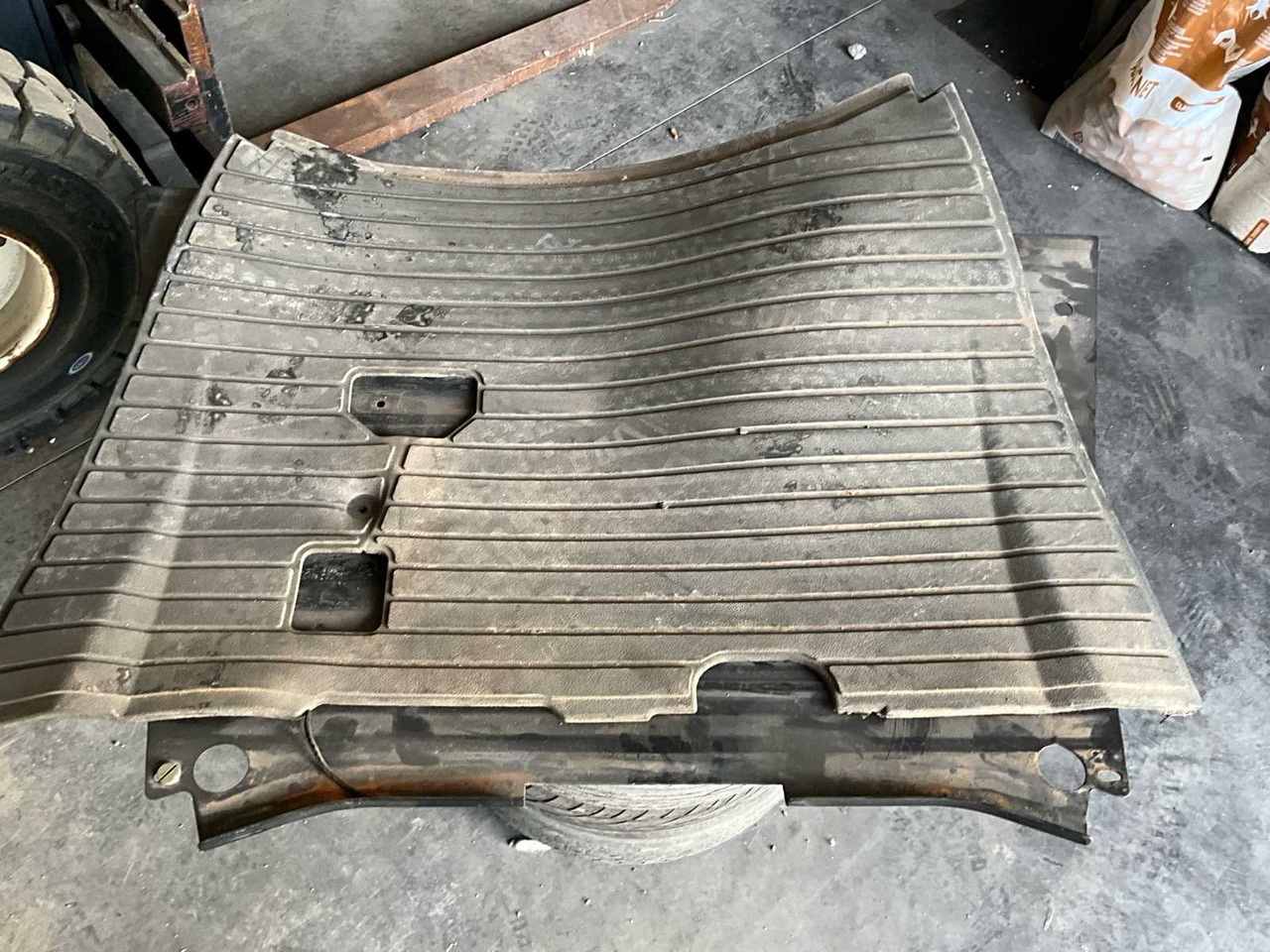 Вилочный погрузчик 2001 CLARK CGP25H FORKLIFT: фото 18 Вилочный погрузчик 2001 CLARK CGP25H FORKLIFT: фото 18