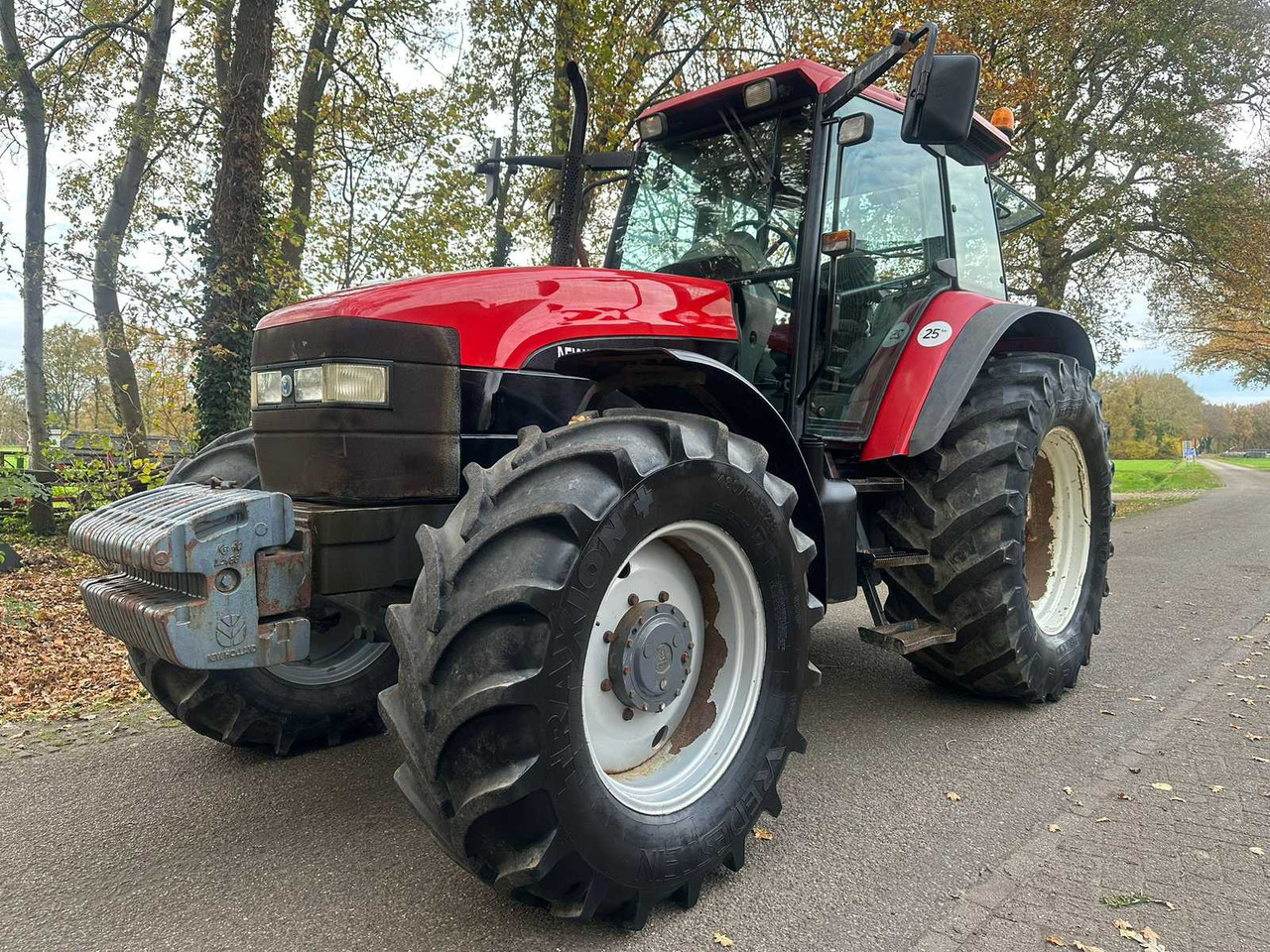 2001 NEW HOLLAND T/M 115 ALL-WHEEL DRIVE FARM TRACTOR - Трактор: фото 1 2001 NEW HOLLAND T/M 115 ALL-WHEEL DRIVE FARM TRACTOR - Трактор: фото 1