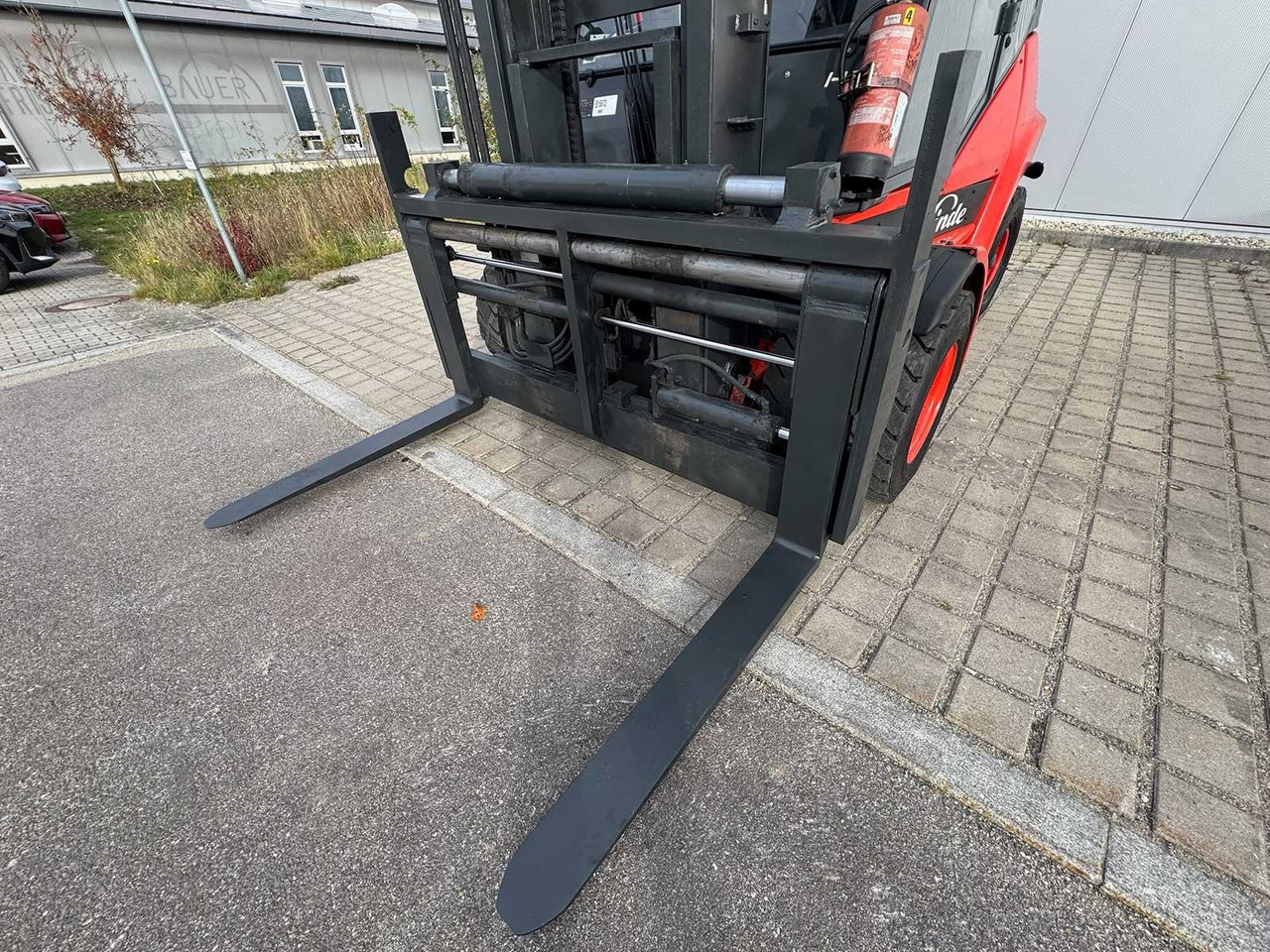 2015 SERVICE 10/2025 LINDE H70D 3RD + 4TH VALVE FORK ADJUSTER DIESEL FORKLIFT 10,706 HOURS - Вилочный погрузчик: фото 4 2015 SERVICE 10/2025 LINDE H70D 3RD + 4TH VALVE FORK ADJUSTER DIESEL FORKLIFT 10,706 HOURS - Вилочный погрузчик: фото 4