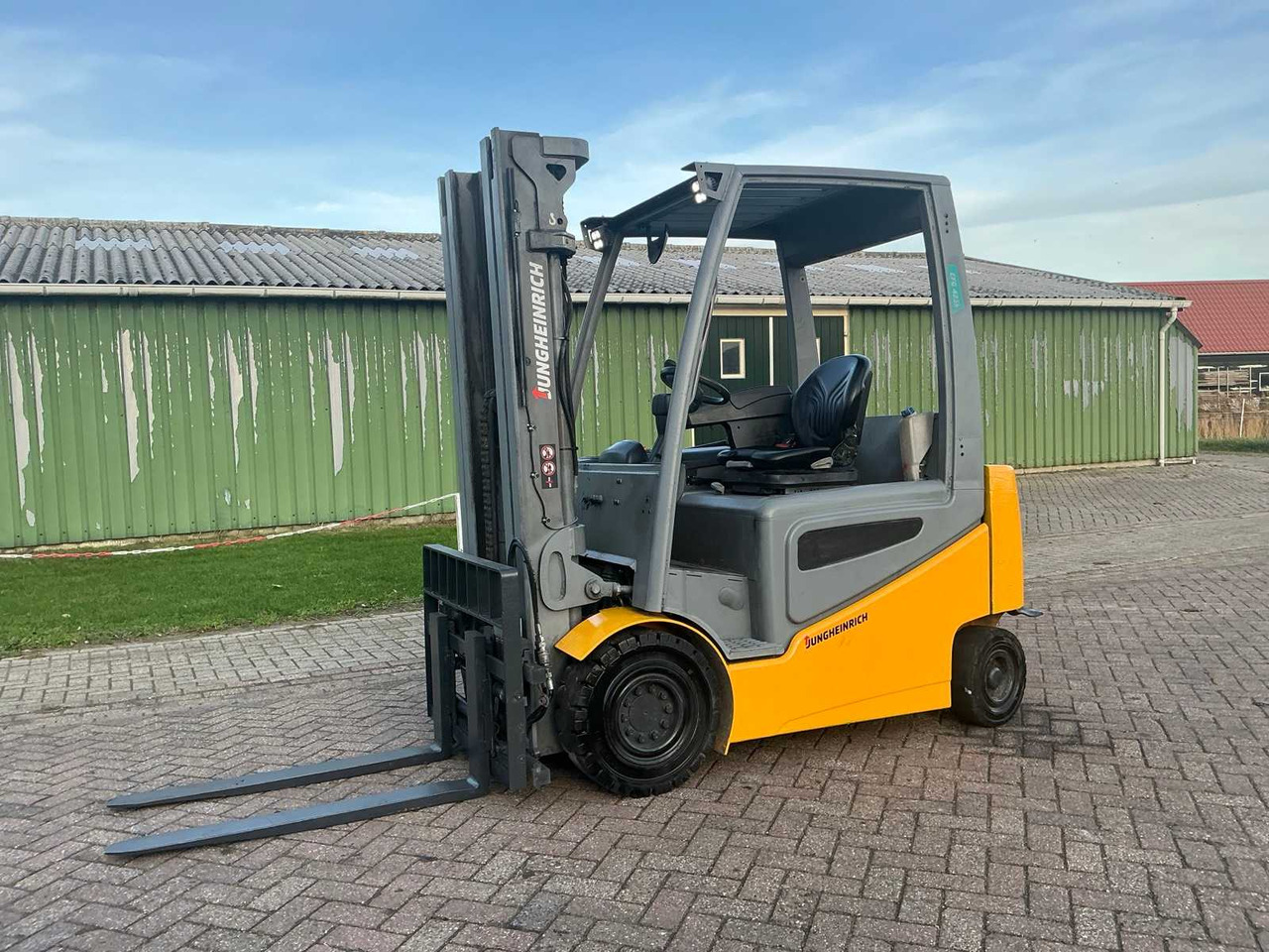 2017 JUNGHEINRICH EFG 425K FORKLIFT - Вилочный погрузчик: фото 1 2017 JUNGHEINRICH EFG 425K FORKLIFT - Вилочный погрузчик: фото 1