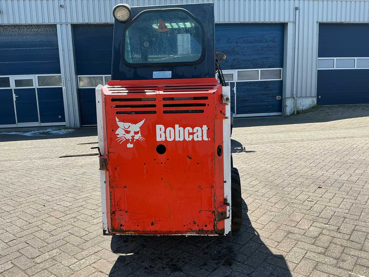 Bobcat 463 - Мини-погрузчик с бортовым поворотом: фото 5 Bobcat 463 - Мини-погрузчик с бортовым поворотом: фото 5