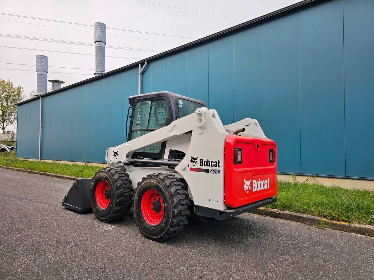 Bobcat S630 - Мини-погрузчик с бортовым поворотом: фото 3 Bobcat S630 - Мини-погрузчик с бортовым поворотом: фото 3