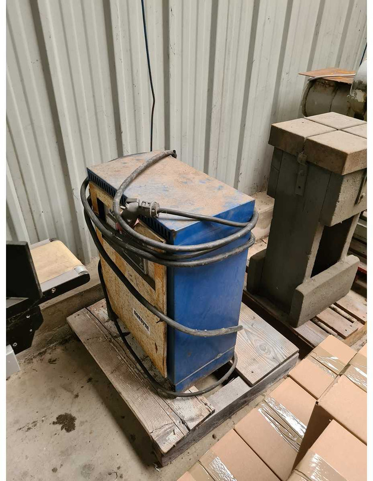 CATERPILAR - F35 - FORKLIFT - Вилочный погрузчик: фото 3 CATERPILAR - F35 - FORKLIFT - Вилочный погрузчик: фото 3