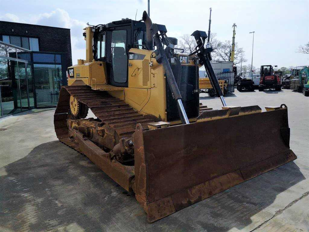 CATERPILLAR - 2015 - D6T LGP - BULLDOZER - Бульдозер: фото 4 CATERPILLAR - 2015 - D6T LGP - BULLDOZER - Бульдозер: фото 4