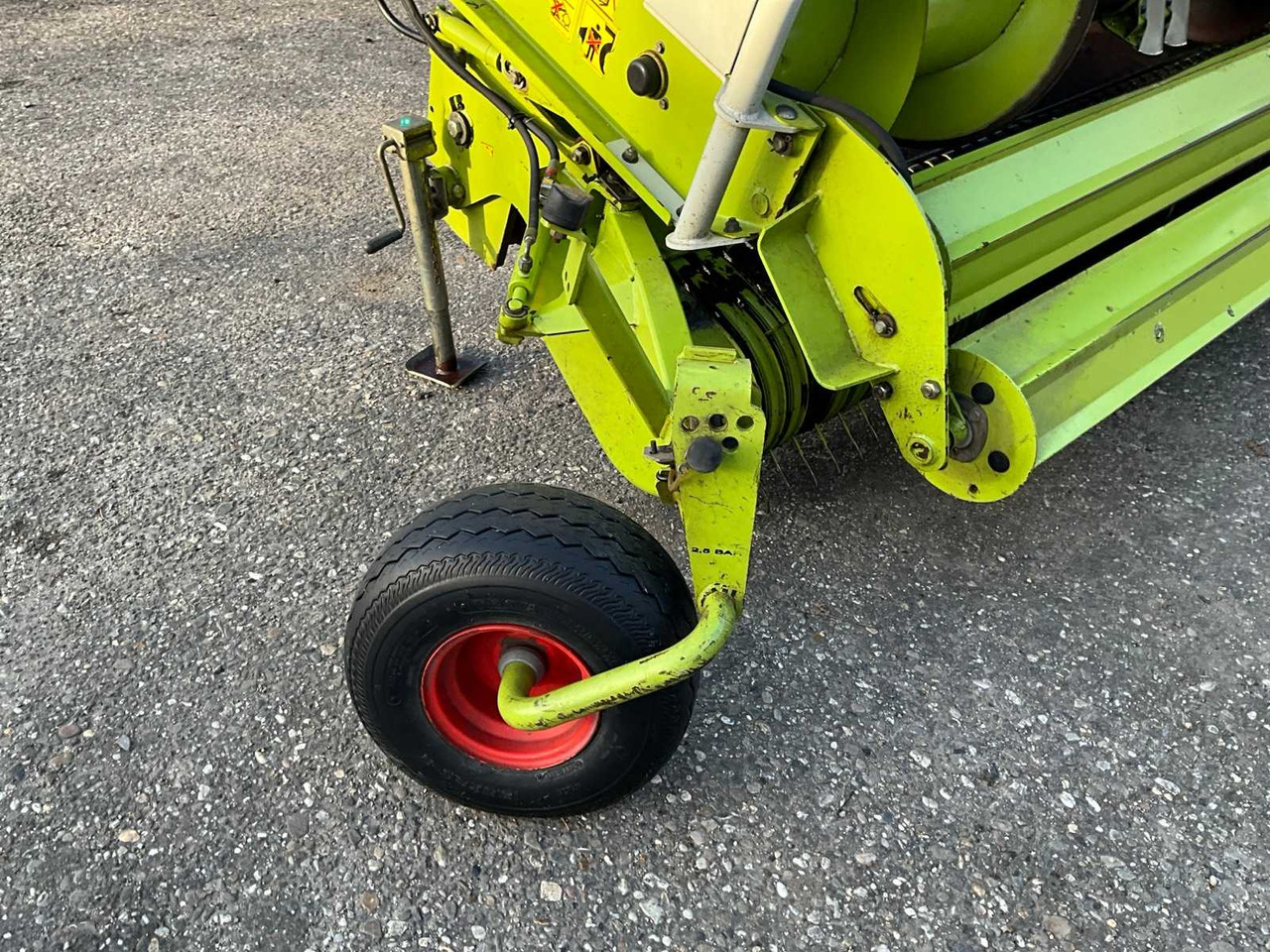 CLAAS PU 300 HD GRAS PICKUP - Кормоуборочный комбайн: фото 5 CLAAS PU 300 HD GRAS PICKUP - Кормоуборочный комбайн: фото 5