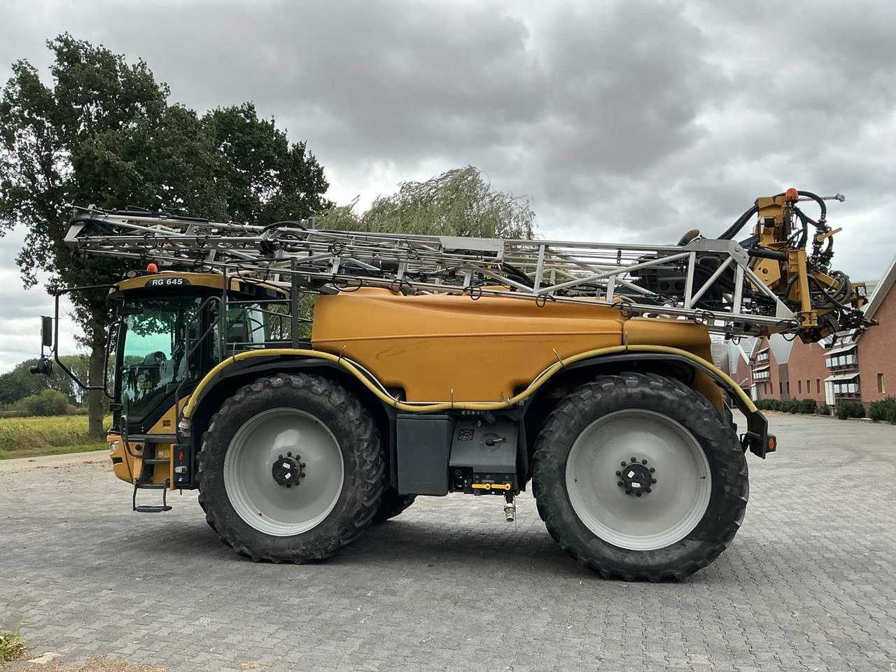 Challenger Rogator RG 645 - Опрыскиватель: фото 3 Challenger Rogator RG 645 - Опрыскиватель: фото 3