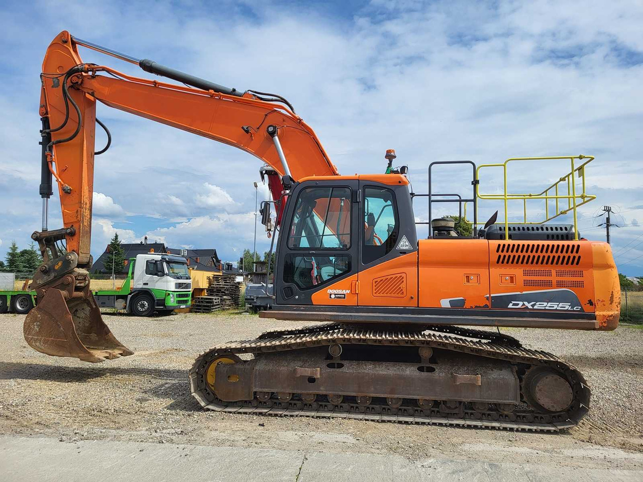 DOOSAN DX255LC-5 - Гусеничный экскаватор: фото 1 DOOSAN DX255LC-5 - Гусеничный экскаватор: фото 1