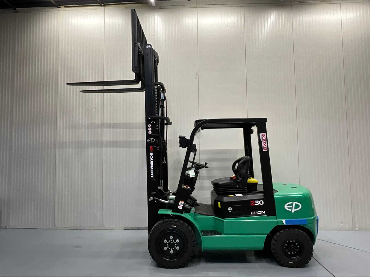 EP - EFXZ-301-H - 4.8M TRIPLEX, LI-ION, FREE-LIFT, SIDE-SHIFT - FORKLIFT - Вилочный погрузчик: фото 5 EP - EFXZ-301-H - 4.8M TRIPLEX, LI-ION, FREE-LIFT, SIDE-SHIFT - FORKLIFT - Вилочный погрузчик: фото 5