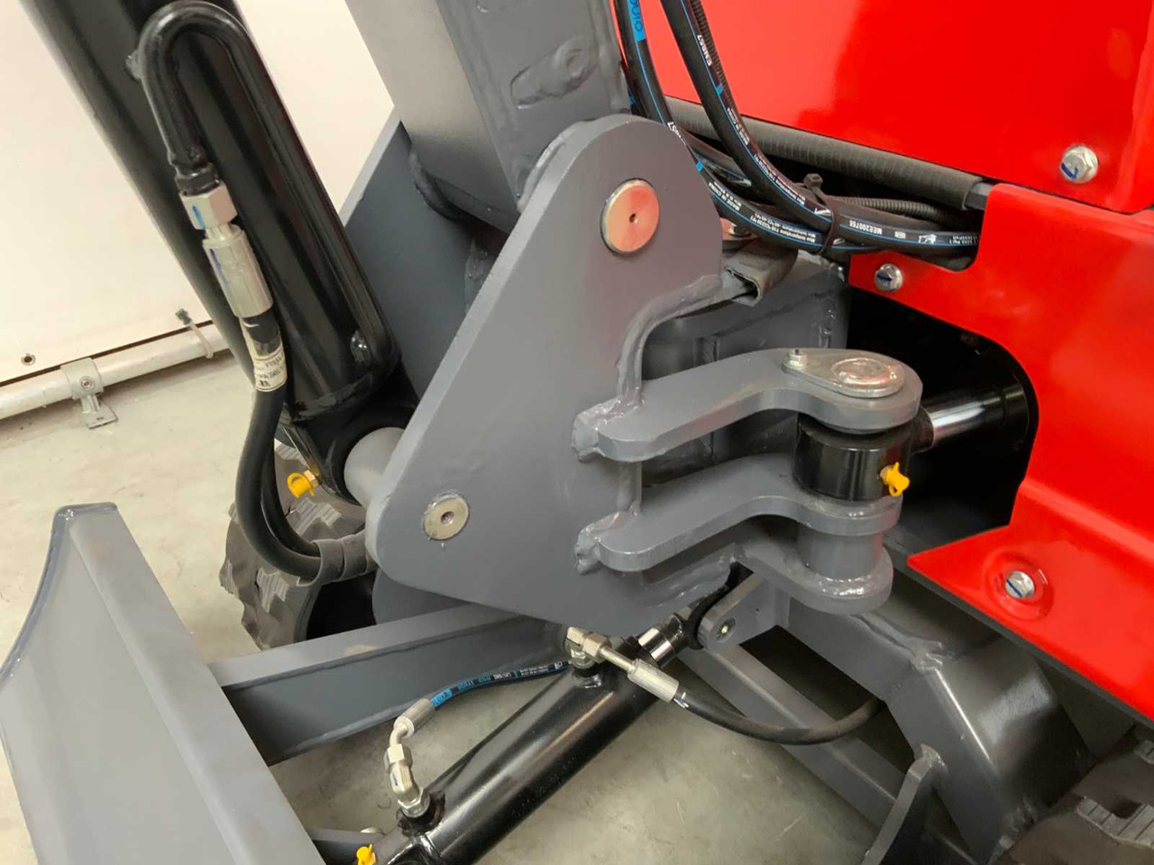 EVERUN - 2025 - ERE10PRO - MINI EXCAVATOR - Мини-экскаватор: фото 4 EVERUN - 2025 - ERE10PRO - MINI EXCAVATOR - Мини-экскаватор: фото 4