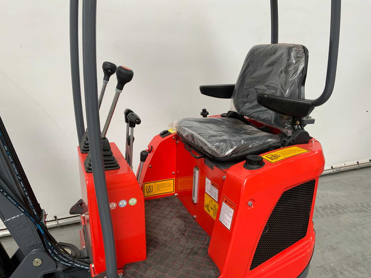 EVERUN - 2025 - ERE10PRO - MINI EXCAVATOR - Мини-экскаватор: фото 5 EVERUN - 2025 - ERE10PRO - MINI EXCAVATOR - Мини-экскаватор: фото 5