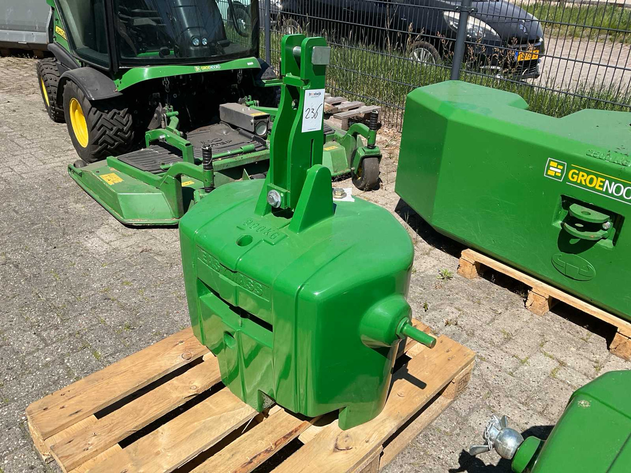 Easymass 900 Kg - Фронтальный погрузчик для трактора: фото 2 Easymass 900 Kg - Фронтальный погрузчик для трактора: фото 2