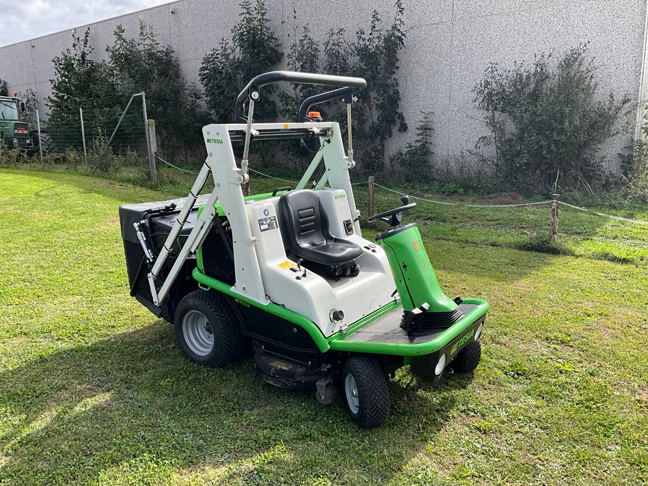 Etesia H124D - Газонокосилка: фото 4 Etesia H124D - Газонокосилка: фото 4