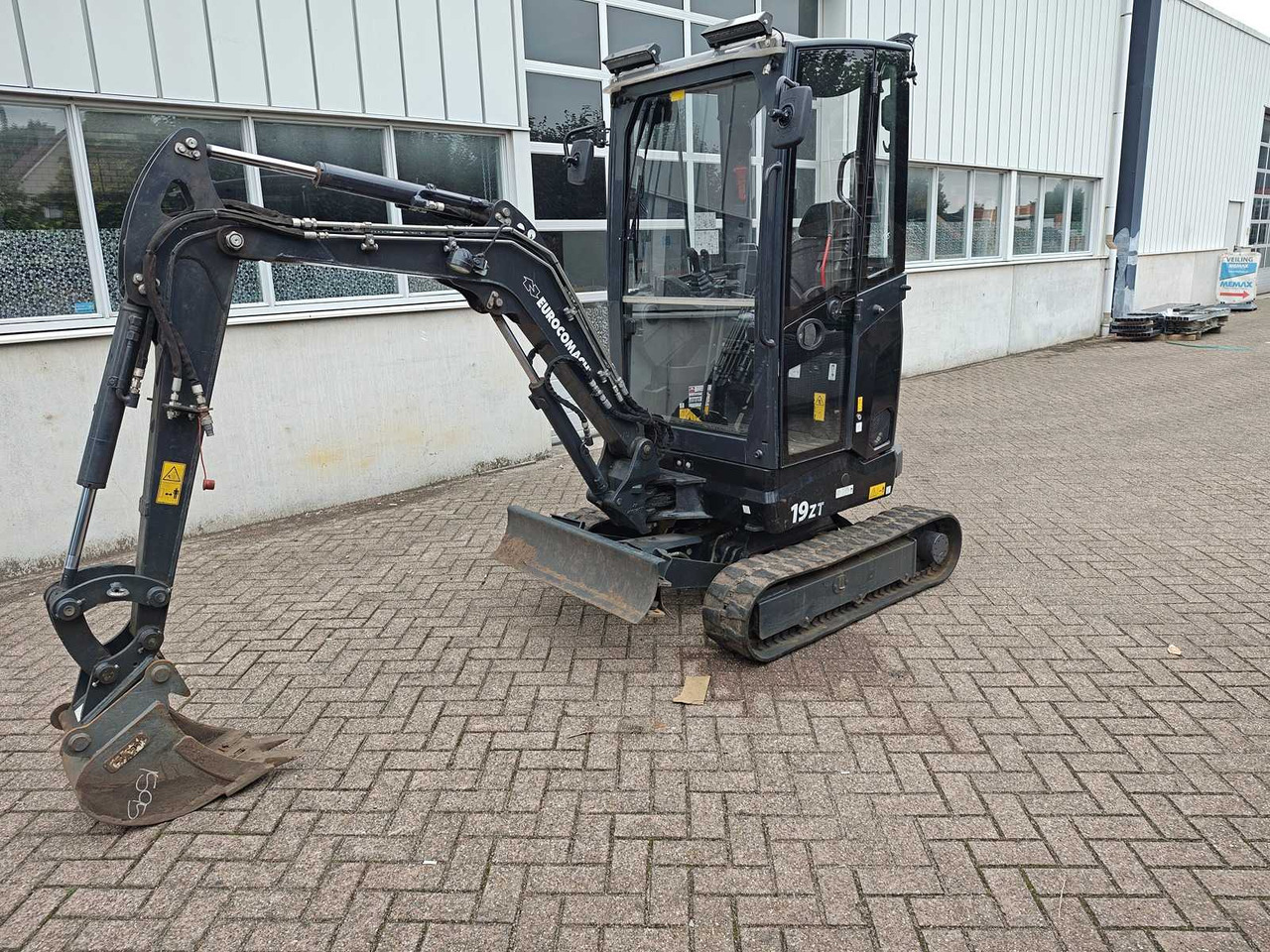 Eurocomach 19ZT - Мини-экскаватор: фото 1 Eurocomach 19ZT - Мини-экскаватор: фото 1