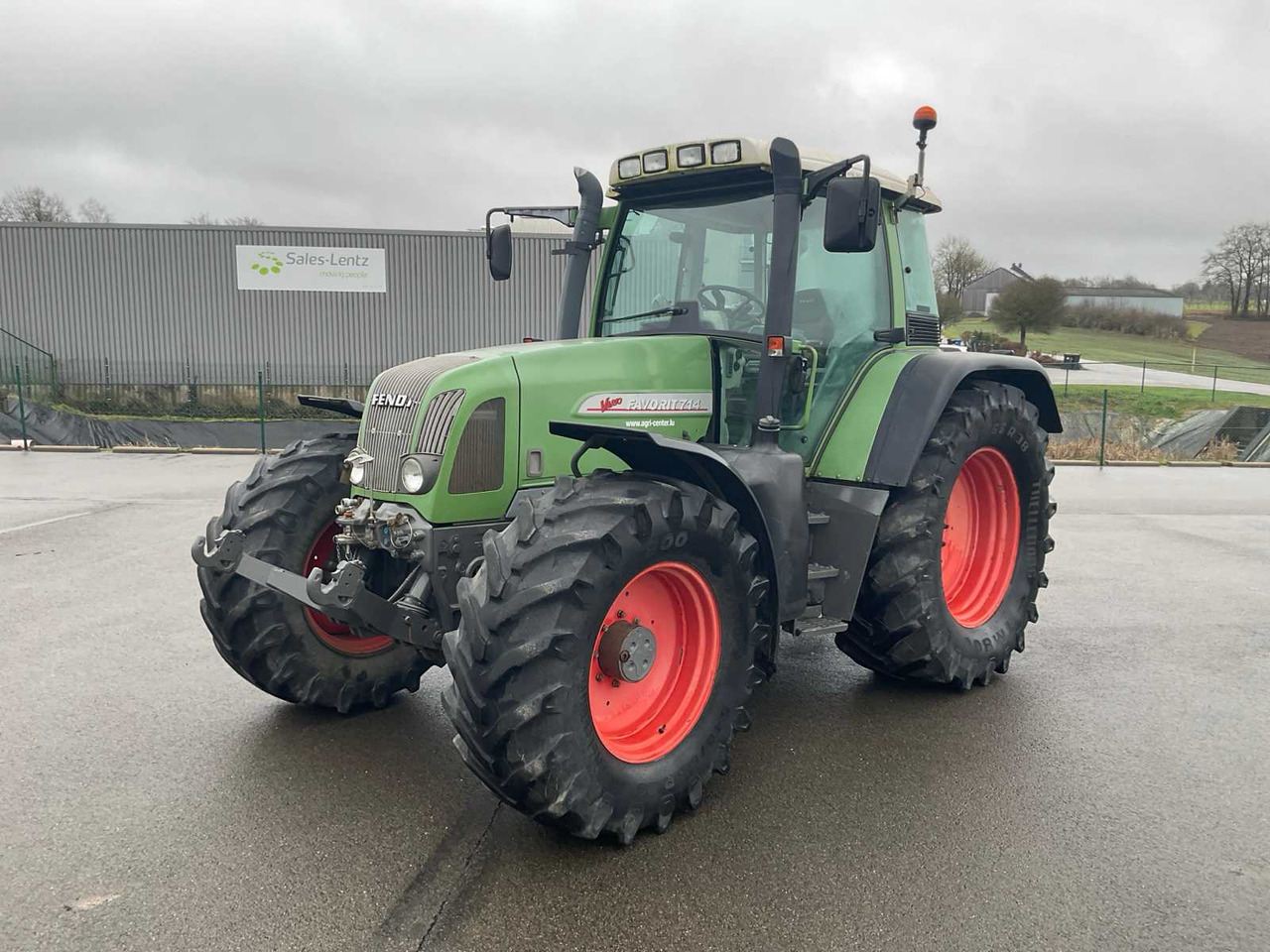 Fendt 714 - Трактор: фото 1 Fendt 714 - Трактор: фото 1