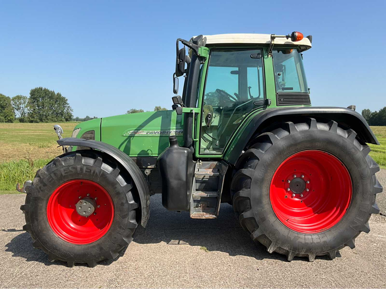 Fendt Favorit 716 Vario - Трактор: фото 5 Fendt Favorit 716 Vario - Трактор: фото 5