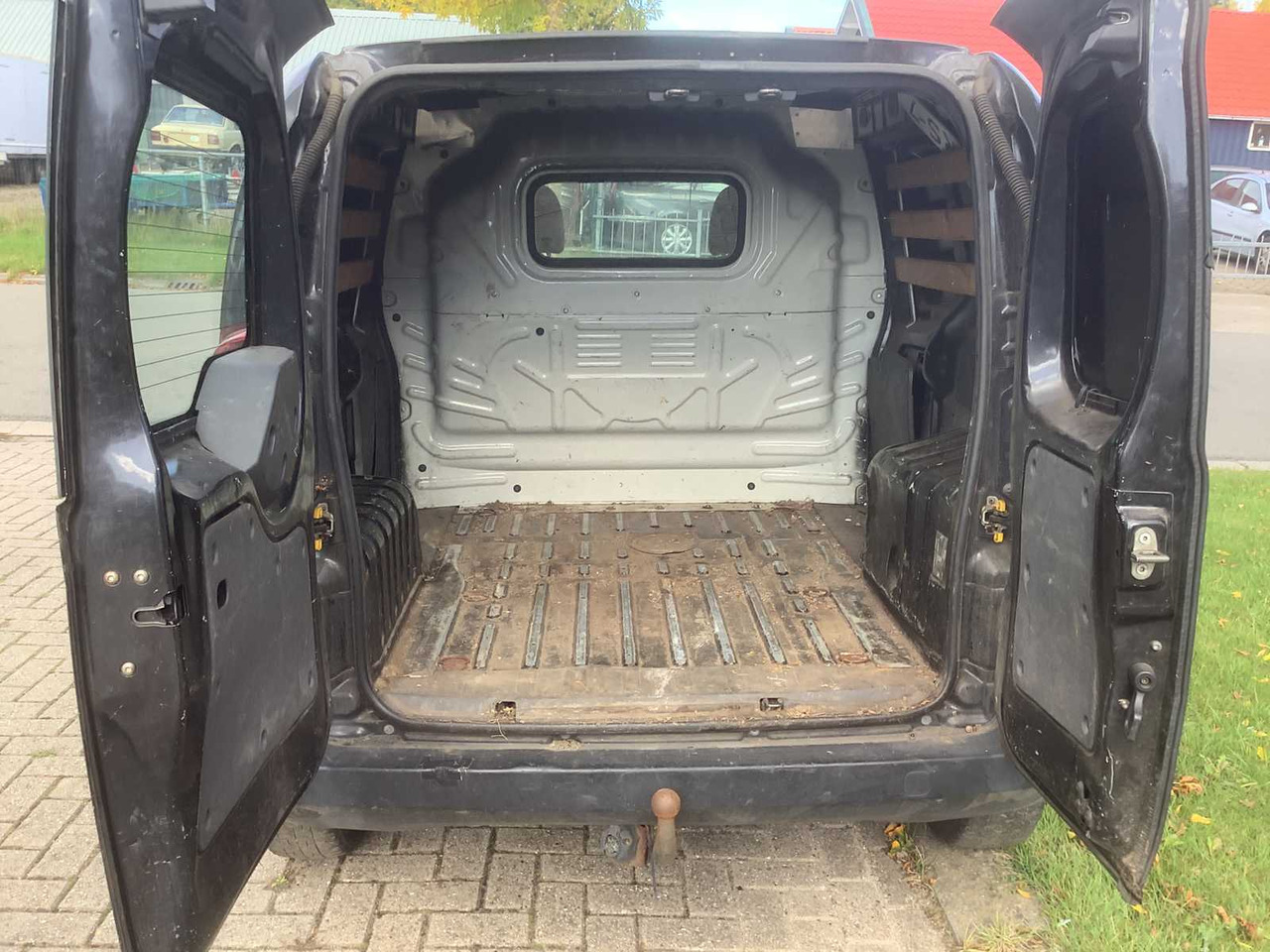 Фургон 2008 PEUGEOT BIPPER 1.4 HDI XT COMMERCIAL VEHICLE: фото 14 Фургон 2008 PEUGEOT BIPPER 1.4 HDI XT COMMERCIAL VEHICLE: фото 14