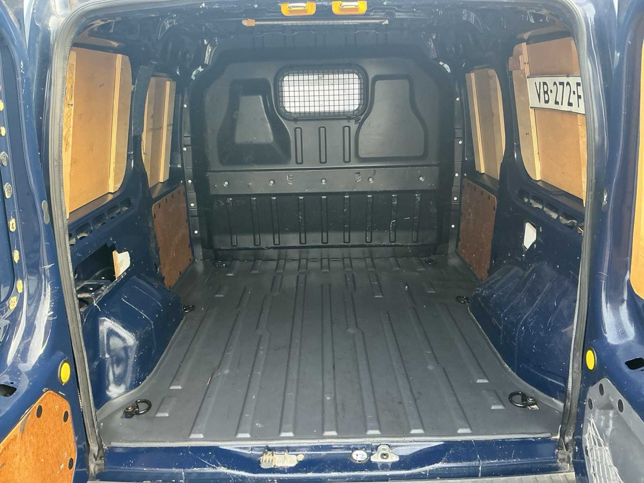 2013 - FORD - TRANSIT CONNECT - T200S 1.8 TDCI TREND - COMMERCIAL VEHICLE - Фургон: фото 5 2013 - FORD - TRANSIT CONNECT - T200S 1.8 TDCI TREND - COMMERCIAL VEHICLE - Фургон: фото 5