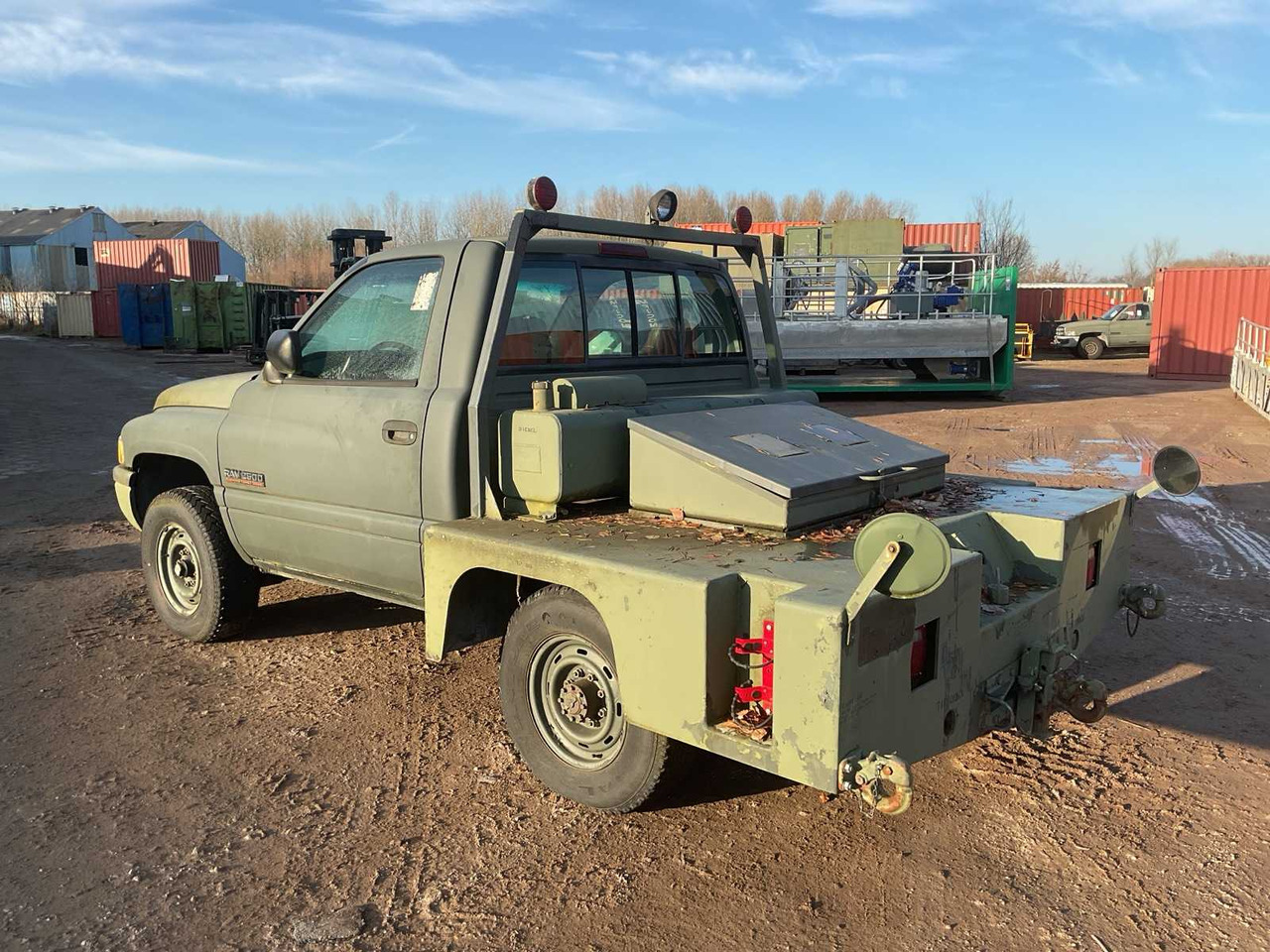 DODGE 2500 RAM AIRPLANE TUG - Фургон: фото 4 DODGE 2500 RAM AIRPLANE TUG - Фургон: фото 4