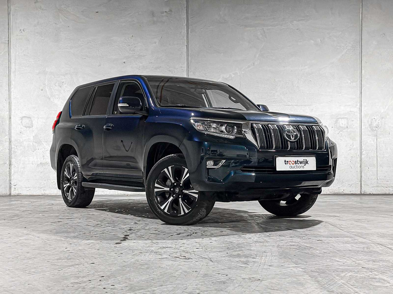 TOYOTA LAND CRUISER 2.8 D-4D-F CHALLENGER BLIND VAN 177HP 2020, VHH-33-H COMMERCIAL VEHICLE - Фургон: фото 5 TOYOTA LAND CRUISER 2.8 D-4D-F CHALLENGER BLIND VAN 177HP 2020, VHH-33-H COMMERCIAL VEHICLE - Фургон: фото 5