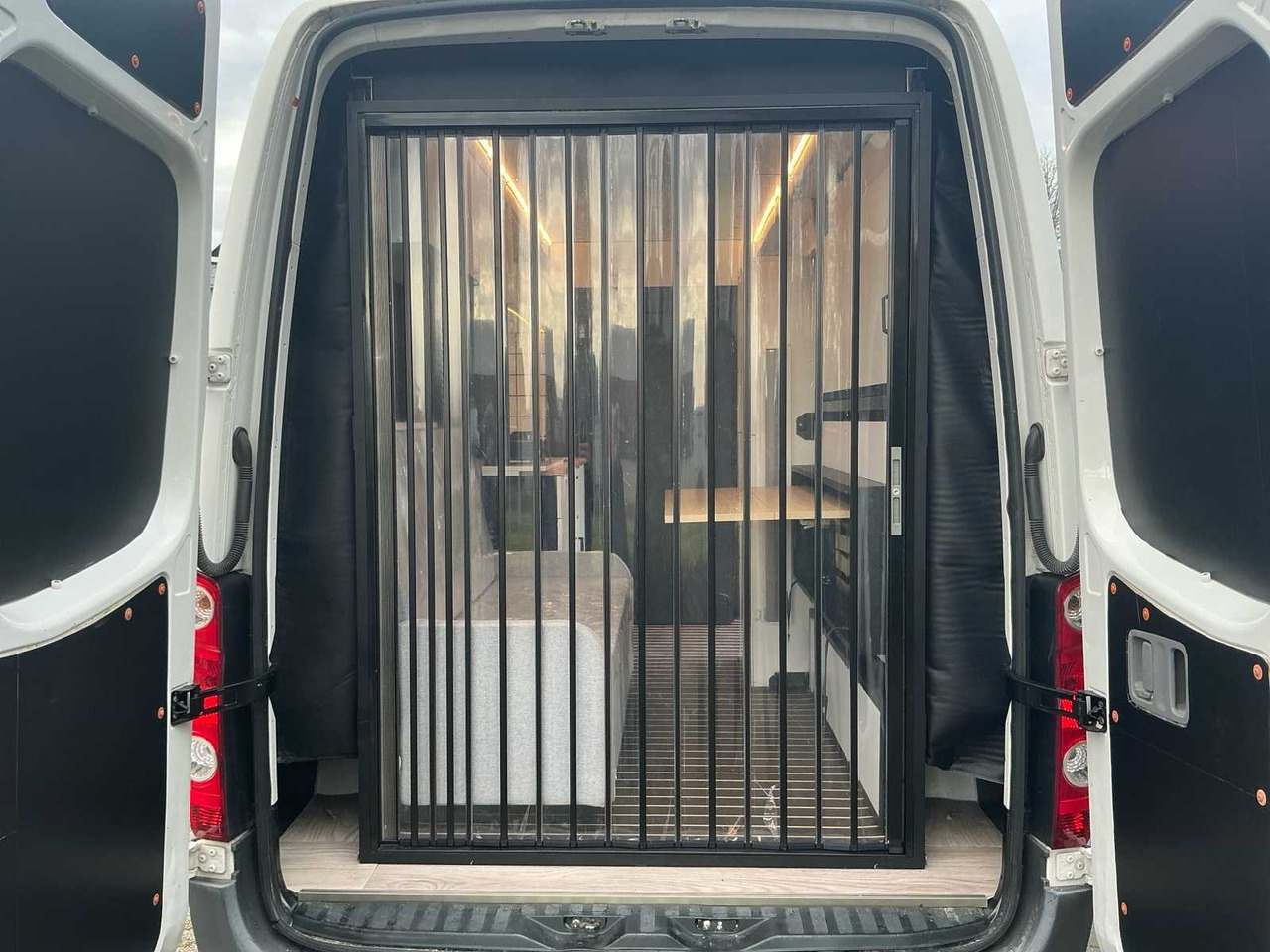 VOLKSWAGEN CRAFTER TDI L2H2 CAMPER BUS HZG-42-R - Фургон: фото 5 VOLKSWAGEN CRAFTER TDI L2H2 CAMPER BUS HZG-42-R - Фургон: фото 5