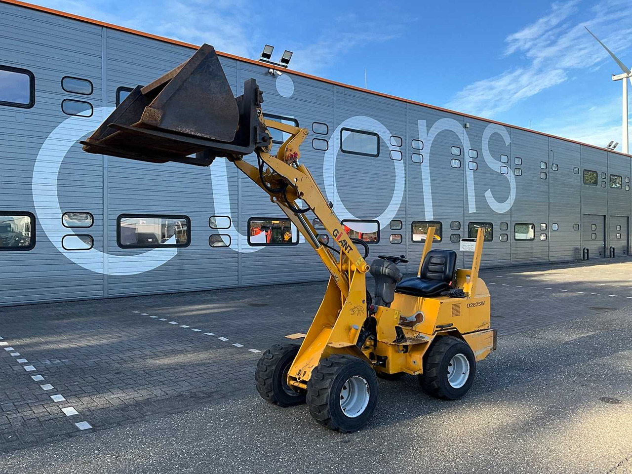 Giant D262SW - Колёсный погрузчик: фото 2 Giant D262SW - Колёсный погрузчик: фото 2