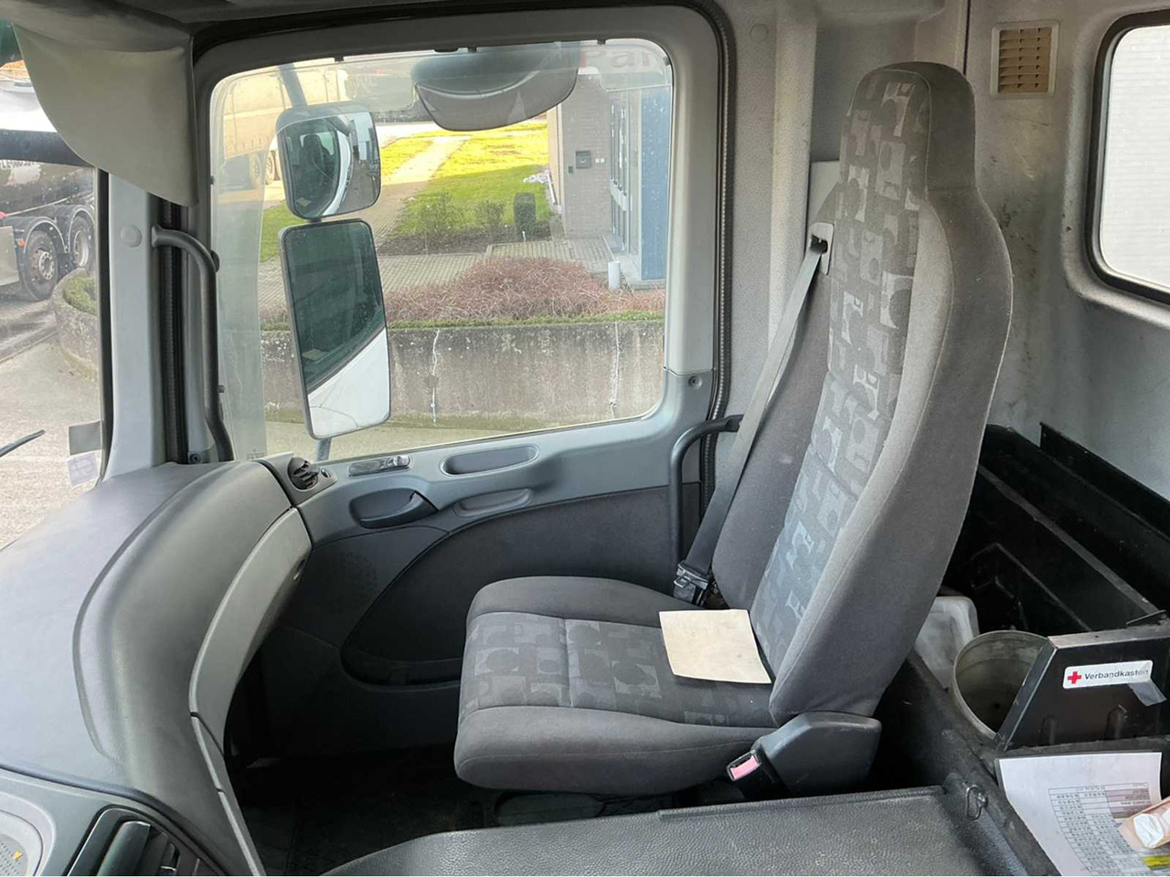 Грузовик 2007 MERCEDES-BENZ 2544 TANKER: фото 18