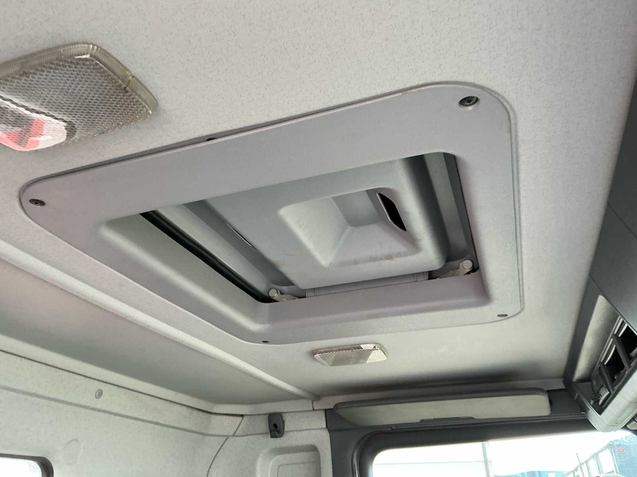 Грузовик 2009 SCANIA G420 TIPPER TRUCK WITH CRANE: фото 39 Грузовик 2009 SCANIA G420 TIPPER TRUCK WITH CRANE: фото 39