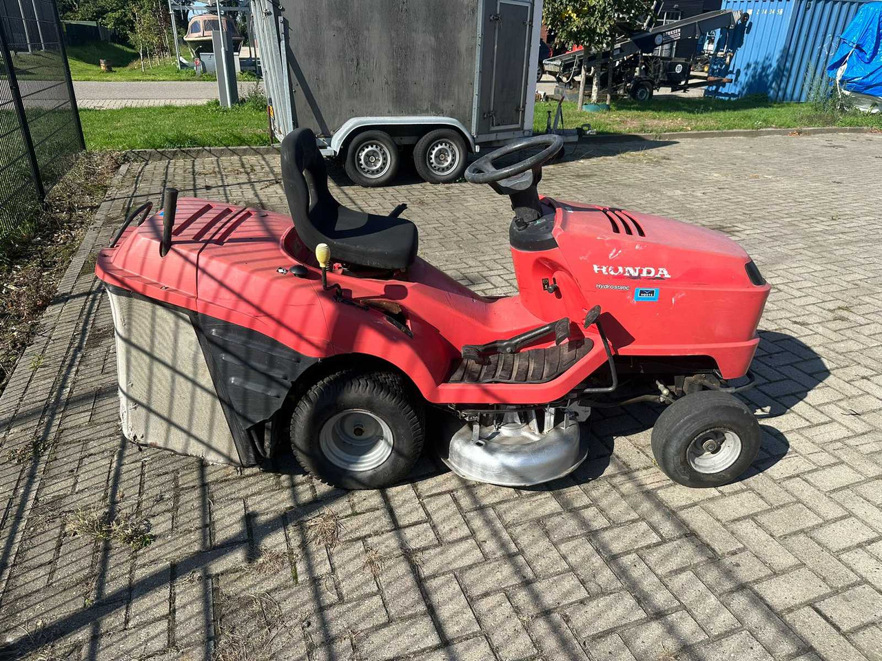 Honda - Газонокосилка: фото 3 Honda - Газонокосилка: фото 3