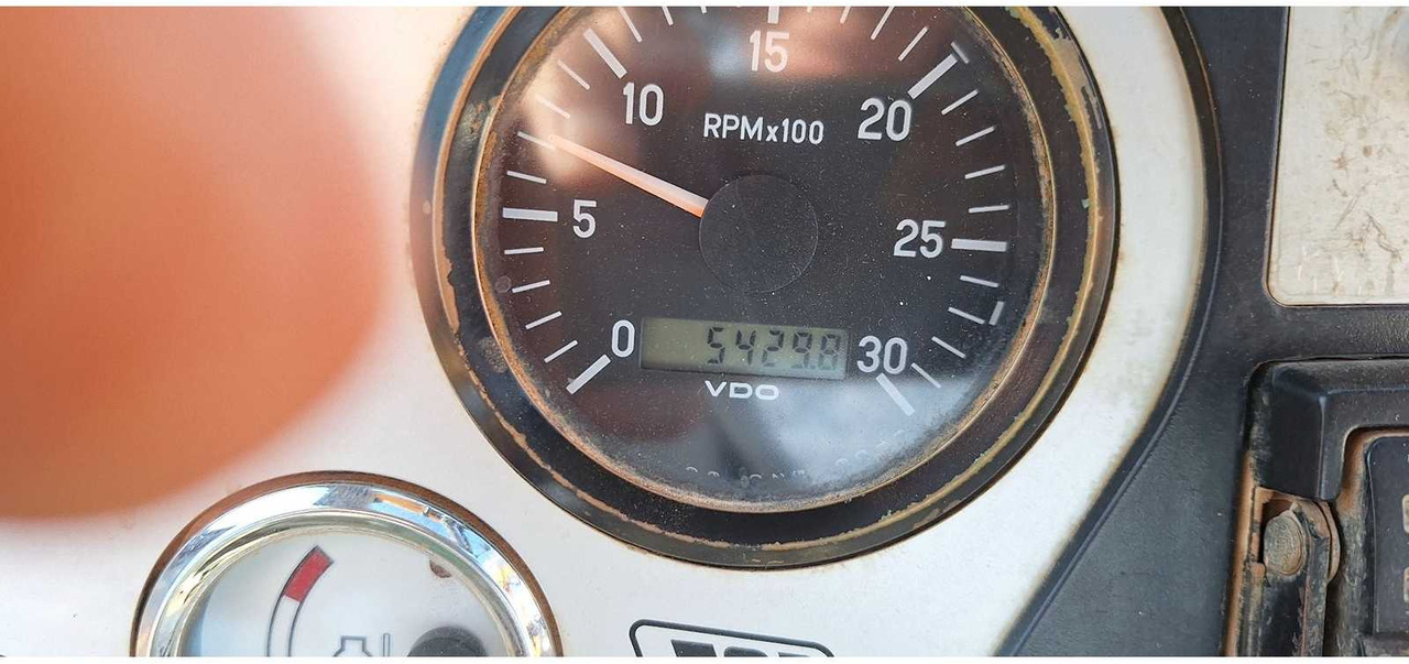 Экскаватор-погрузчик JCB - 3CX - BACKHOE LOADER - 2004: фото 16 Экскаватор-погрузчик JCB - 3CX - BACKHOE LOADER - 2004: фото 16