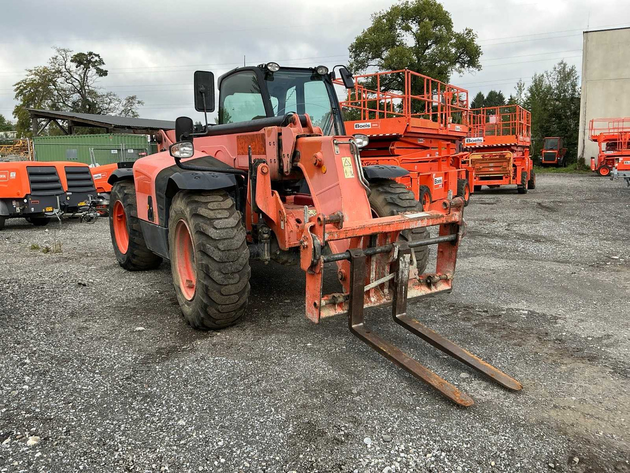 JCB 535-95 - Колёсный погрузчик: фото 2 JCB 535-95 - Колёсный погрузчик: фото 2