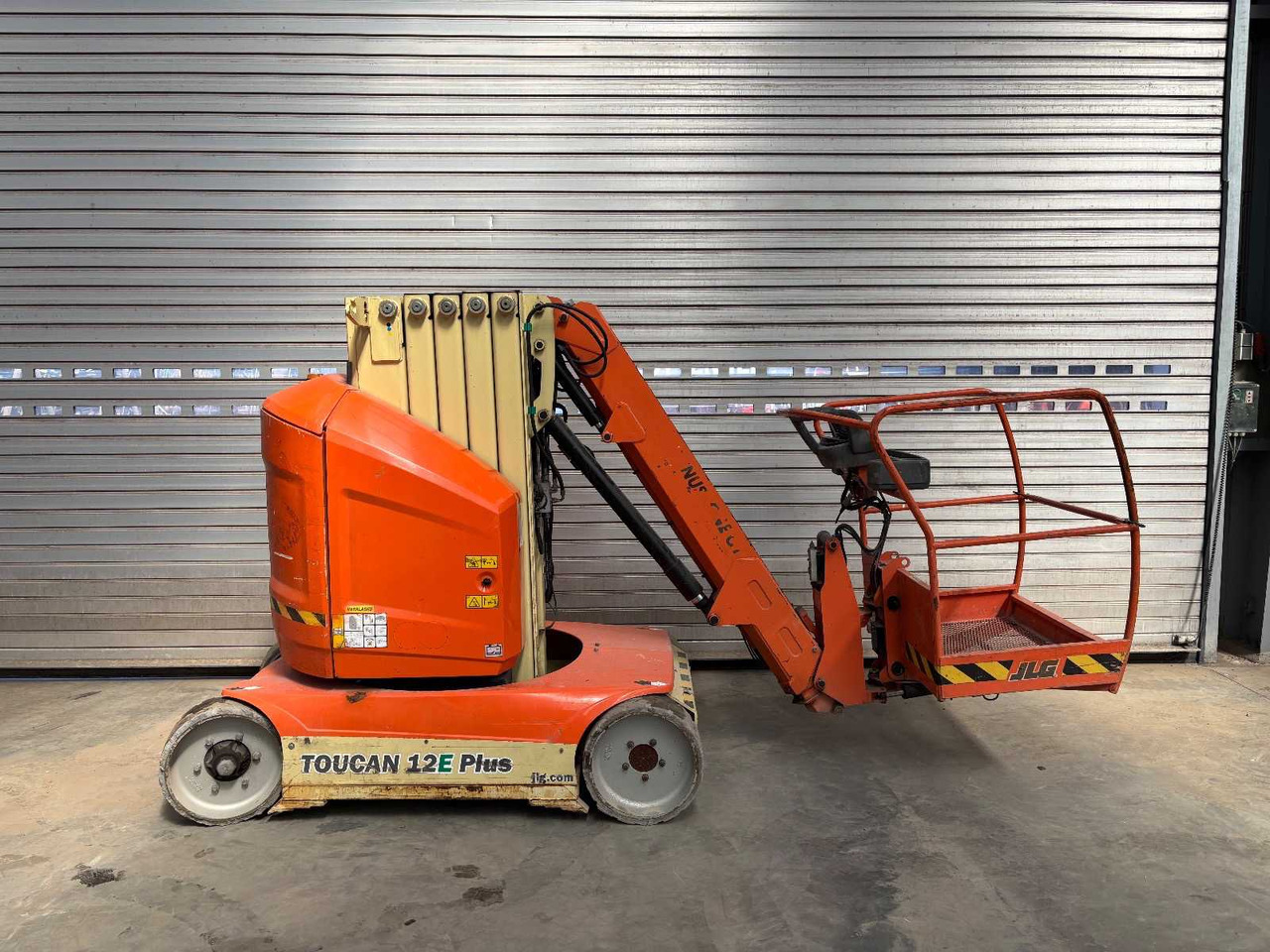 JLG Toucan 12 E - Подъёмник: фото 2 JLG Toucan 12 E - Подъёмник: фото 2