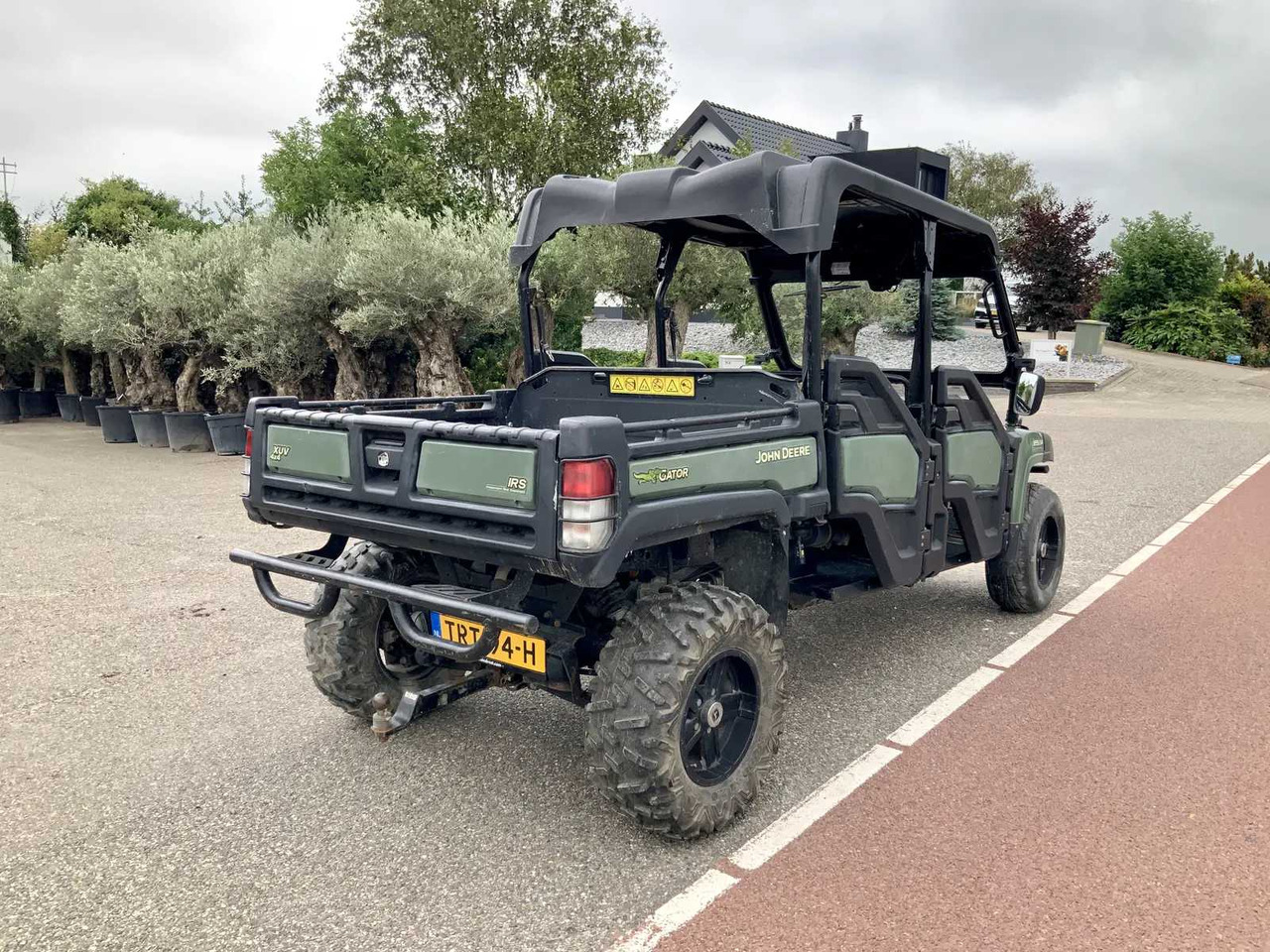 John deere Gator XUV 4x4 IRS - Коммунальный трактор: фото 3 John deere Gator XUV 4x4 IRS - Коммунальный трактор: фото 3
