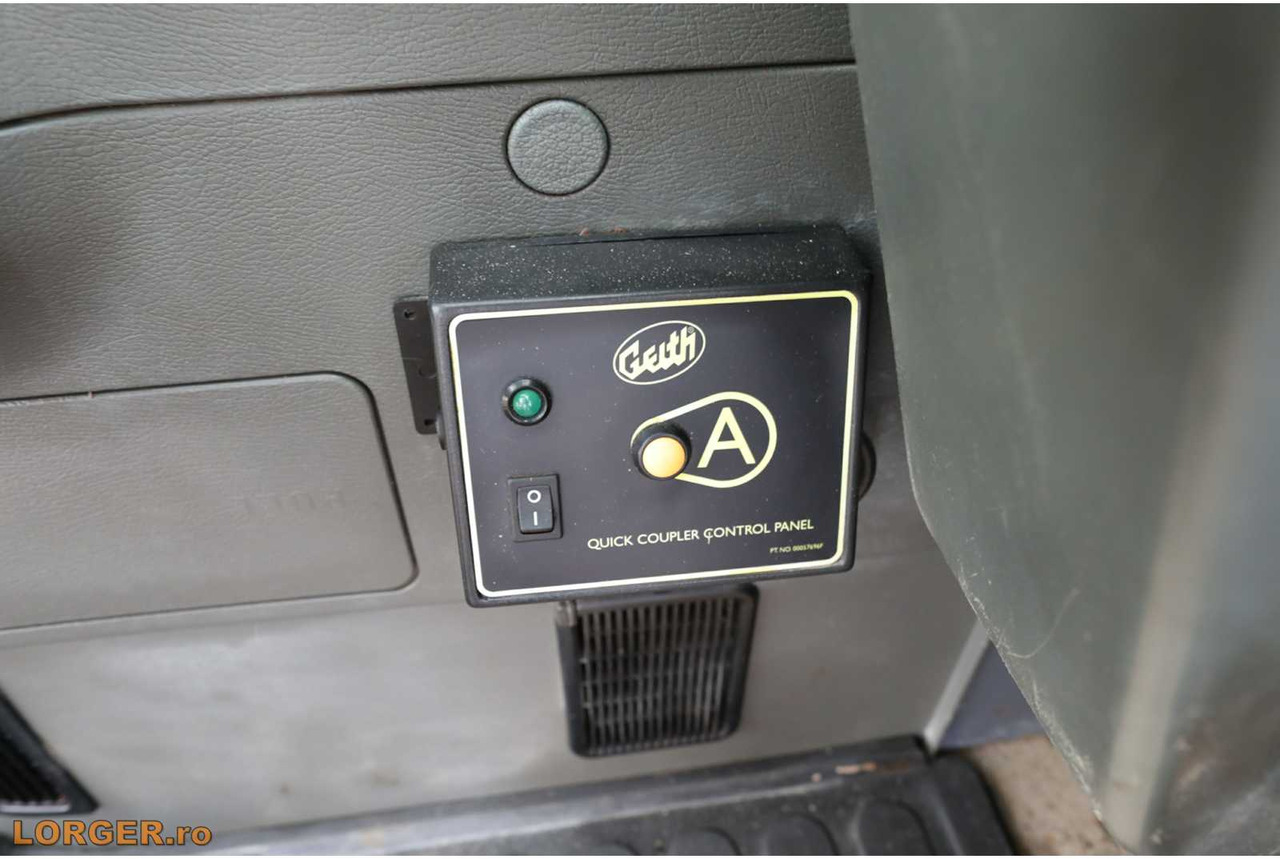 Экскаватор KOMATSU PC 340 LC-6K CRAWLER EXCAVATOR: фото 20 Экскаватор KOMATSU PC 340 LC-6K CRAWLER EXCAVATOR: фото 20